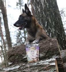  Carnilove Dog Semi Moist Snack Quail enriched with Oregano 200g