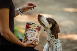 Carnilove Dog Crunchy Snack Wild Boar with Rosehips 200g