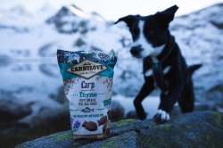 Carnilove Dog Semi Moist Snack Carp enriched with Thyme 200g