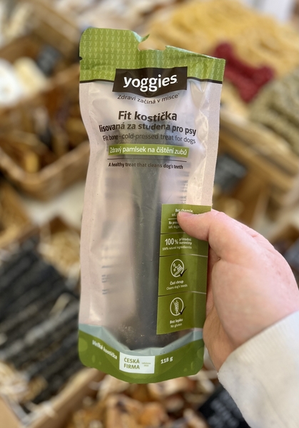 Yoggies fit kostička pro psy lisovaná za studena - zdravý pamlsek pro čištění zubů 118g